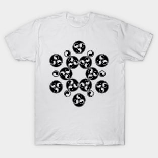 Enter the void | Sacred geometry | Alien crop circle T-Shirt